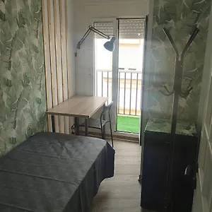 https://cervantes-rooms.es-andalucia.com